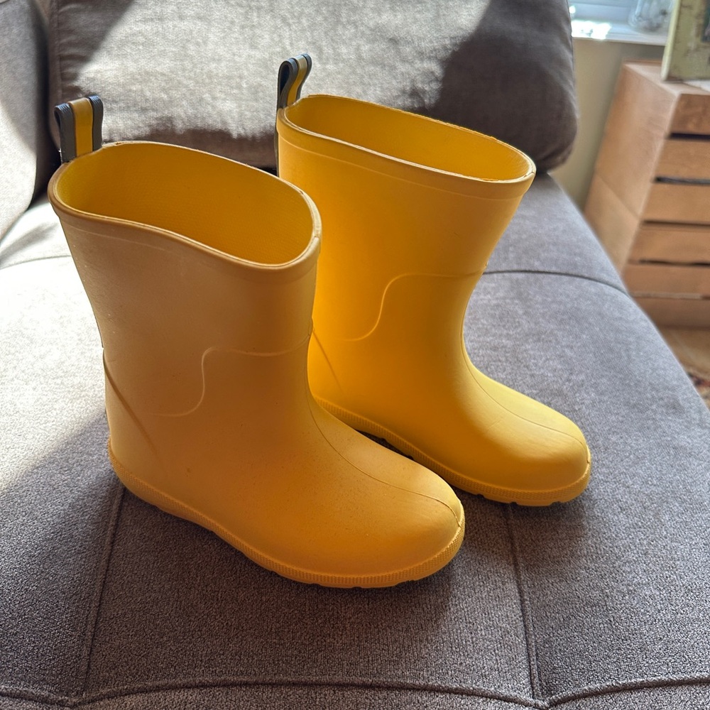 Totes Yellow and Gray Rubber Rain Boots Size